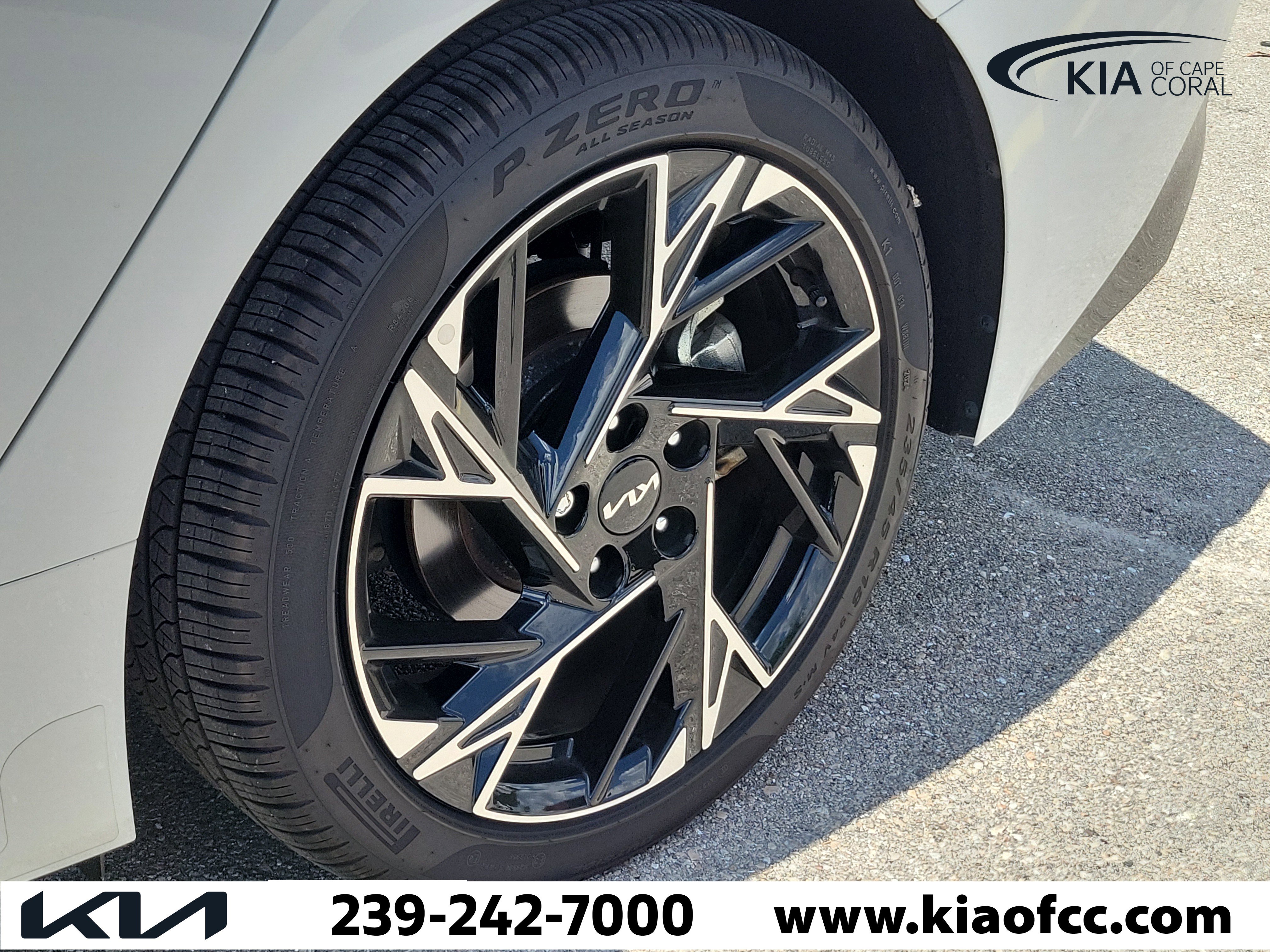 Certified 2025 Kia K5 GT-Line w/ GT-Line Premium Package FWD image 8