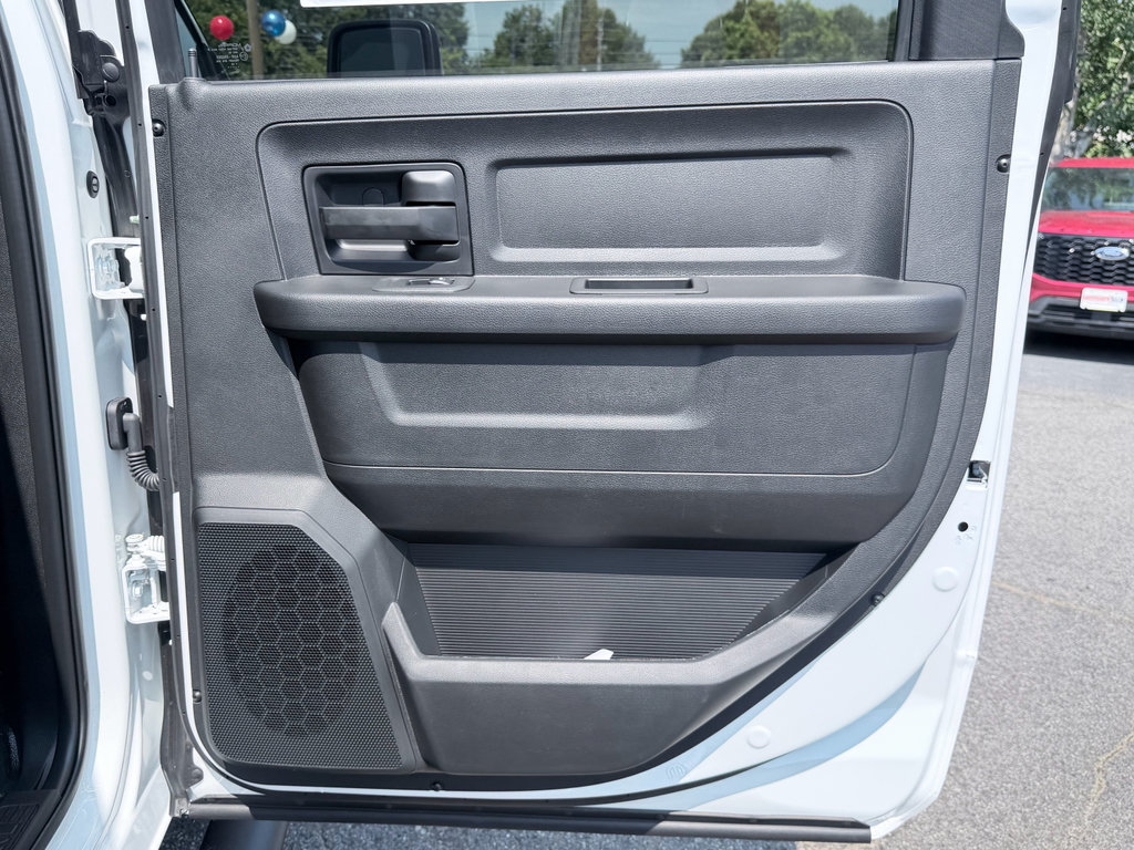 New 2026 RAM 3500 Tradesman AWD/4WD image 30