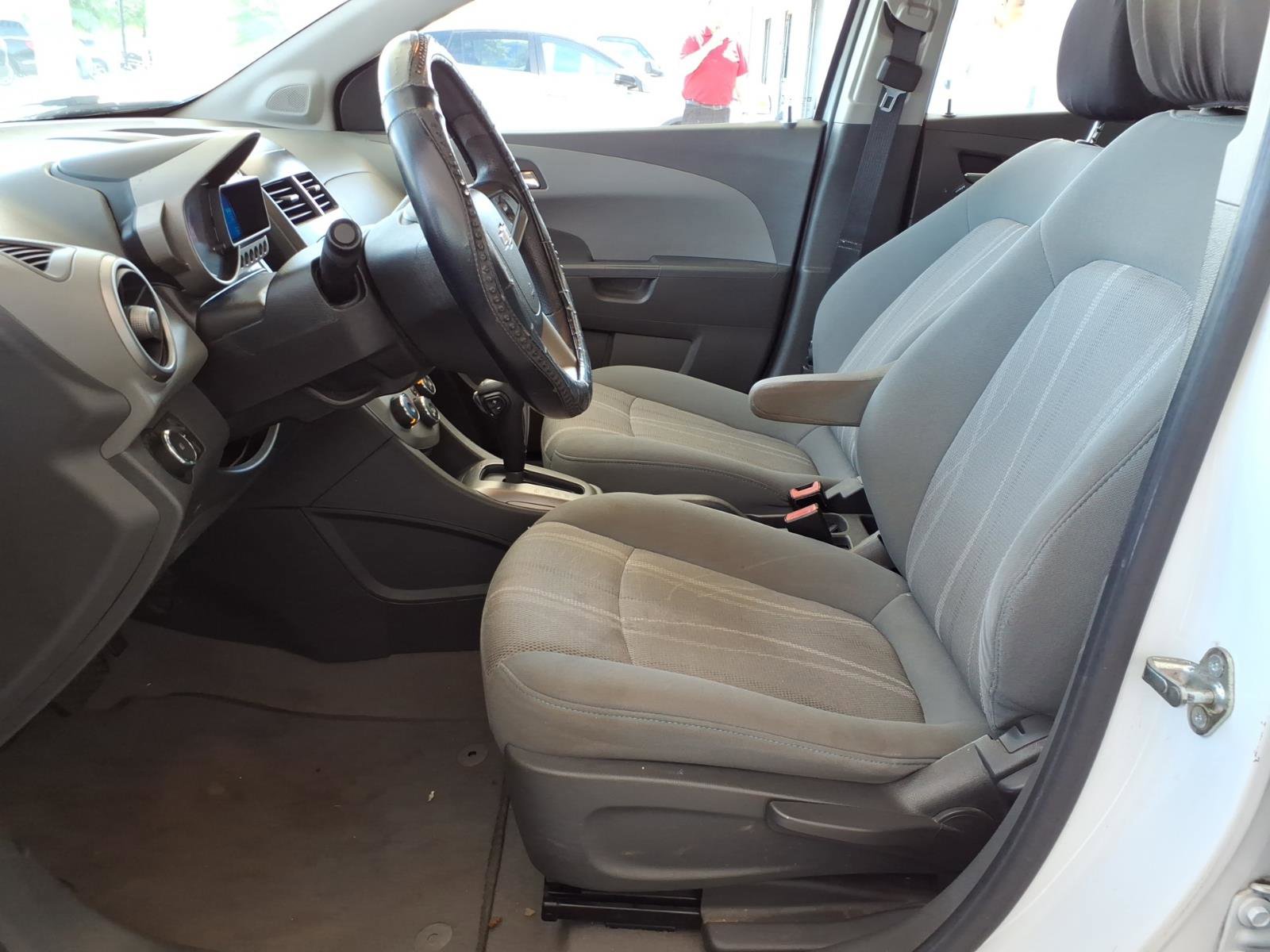 Used 2013 Chevrolet Sonic LT w/ Wheels and Fog Lamp Package FWD image 3