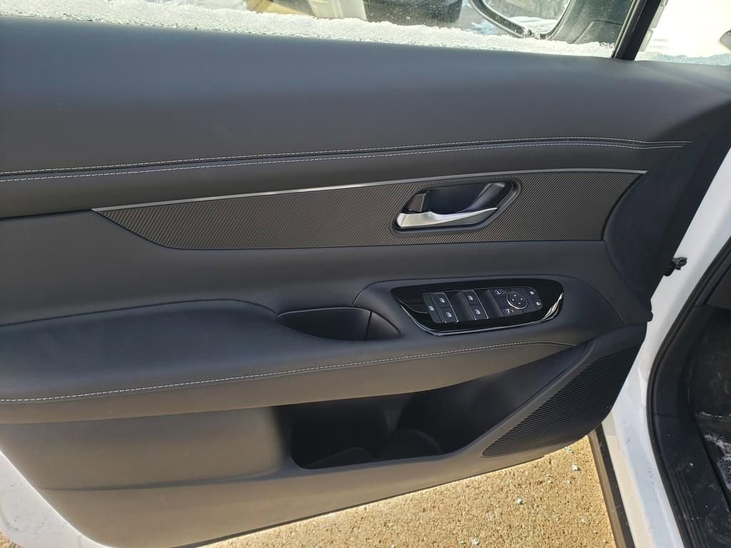 Certified 2025 Nissan Murano SV AWD/4WD image 15