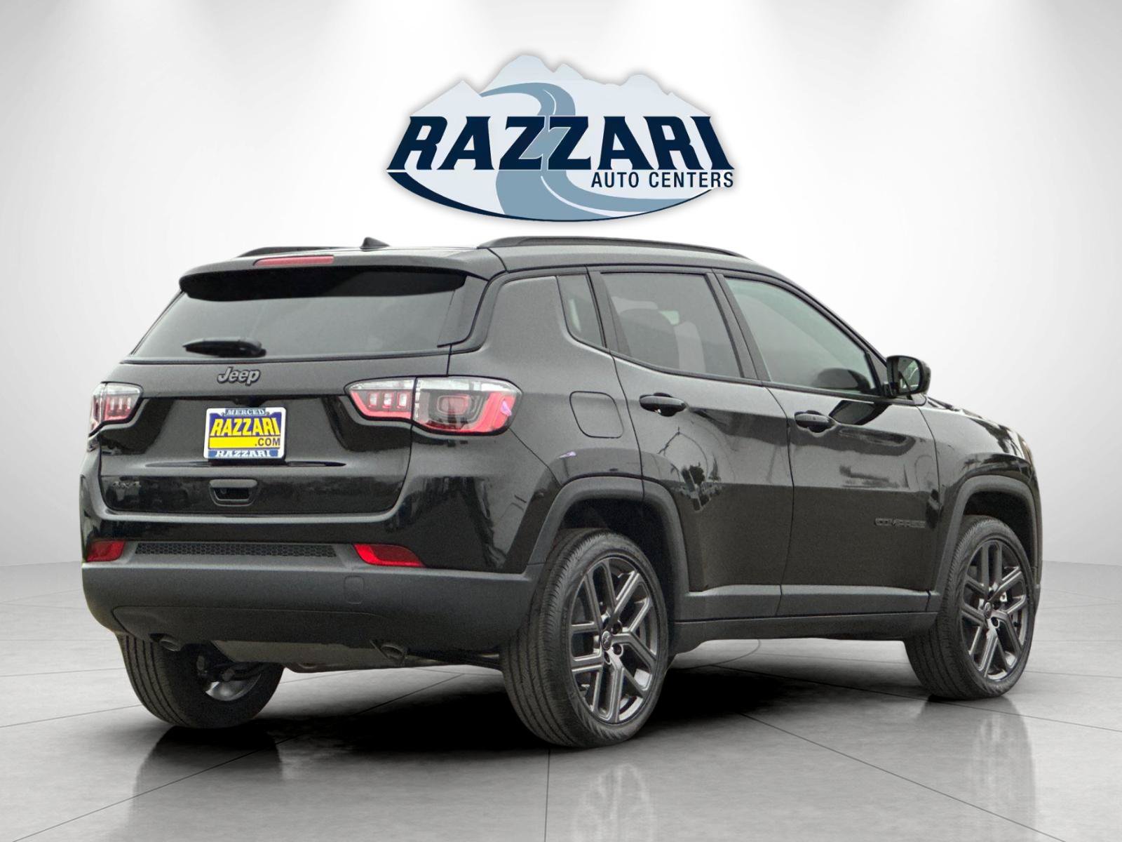 New 2026 Jeep Compass Latitude AWD/4WD image 3