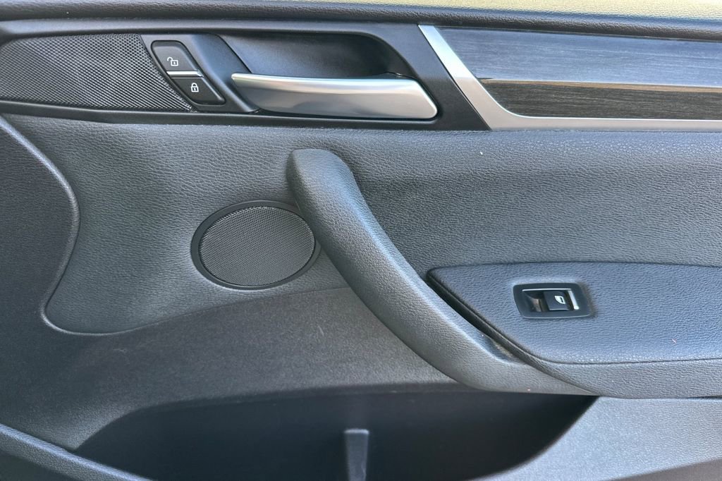 Used 2017 BMW X3 sDrive28i image 19