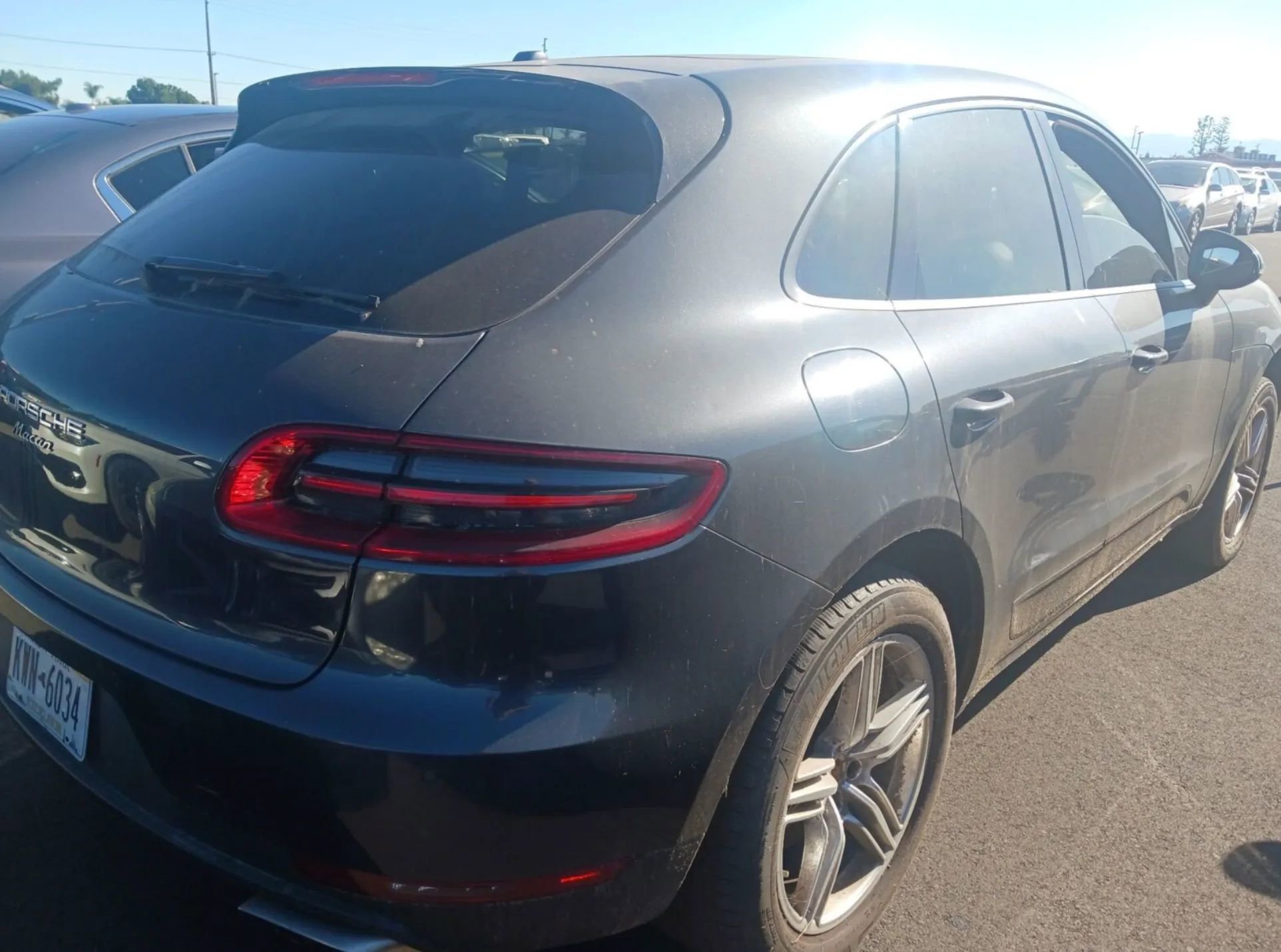 Used 2017 Porsche Macan image 3