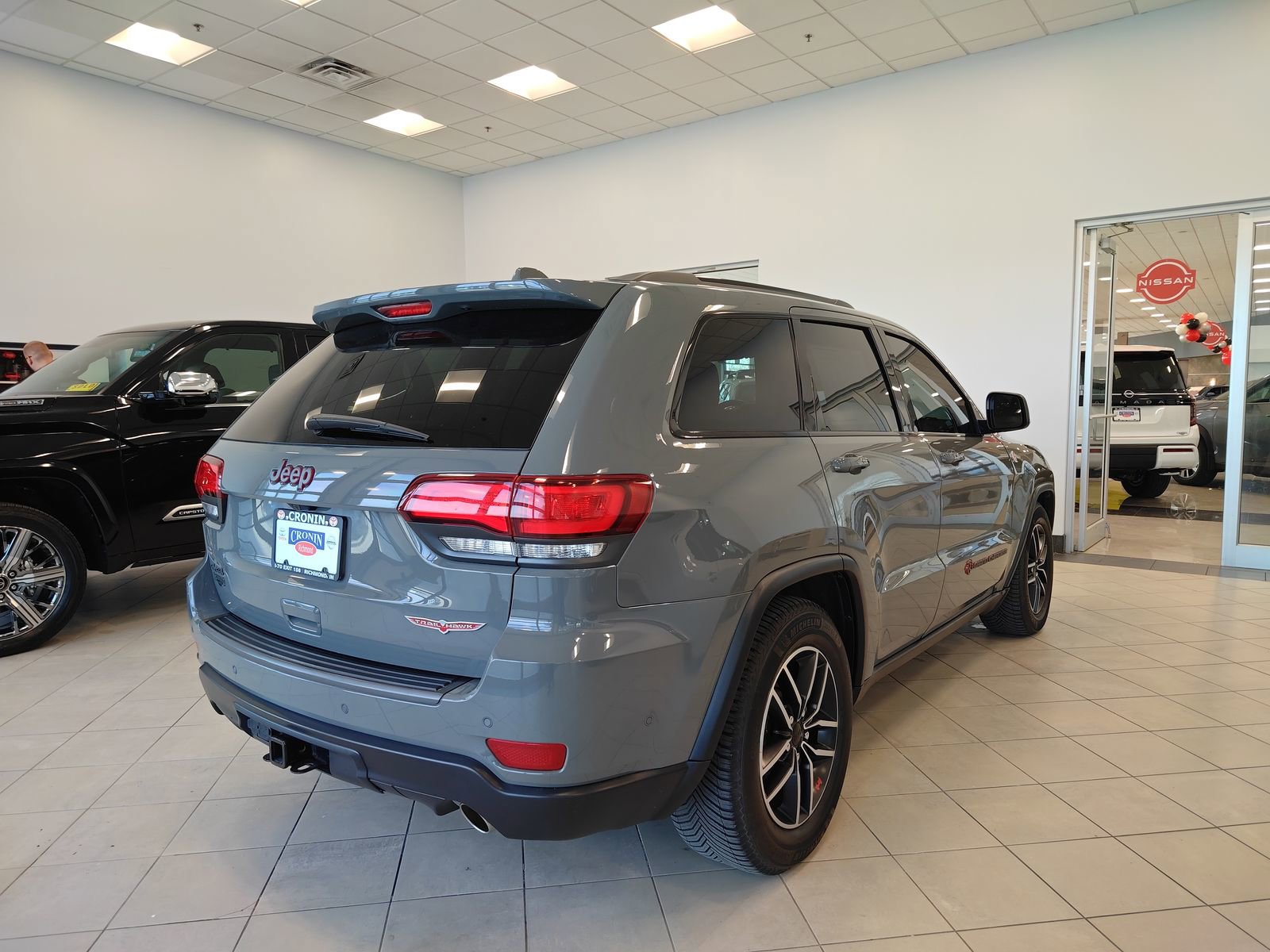 Used 2021 Jeep Grand Cherokee Trailhawk w/ Trailhawk Luxury Group image 3