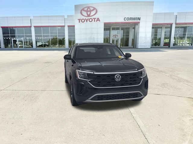 Used 2026 Volkswagen Atlas Cross Sport SE AWD/4WD image 4