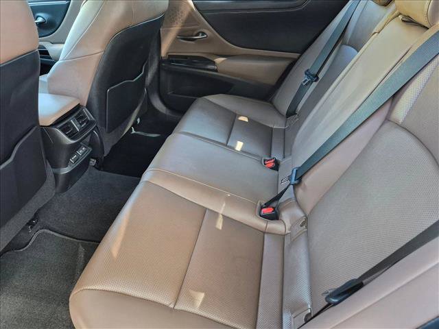 Certified 2024 Lexus ES 350 w/ Premium Package FWD image 18