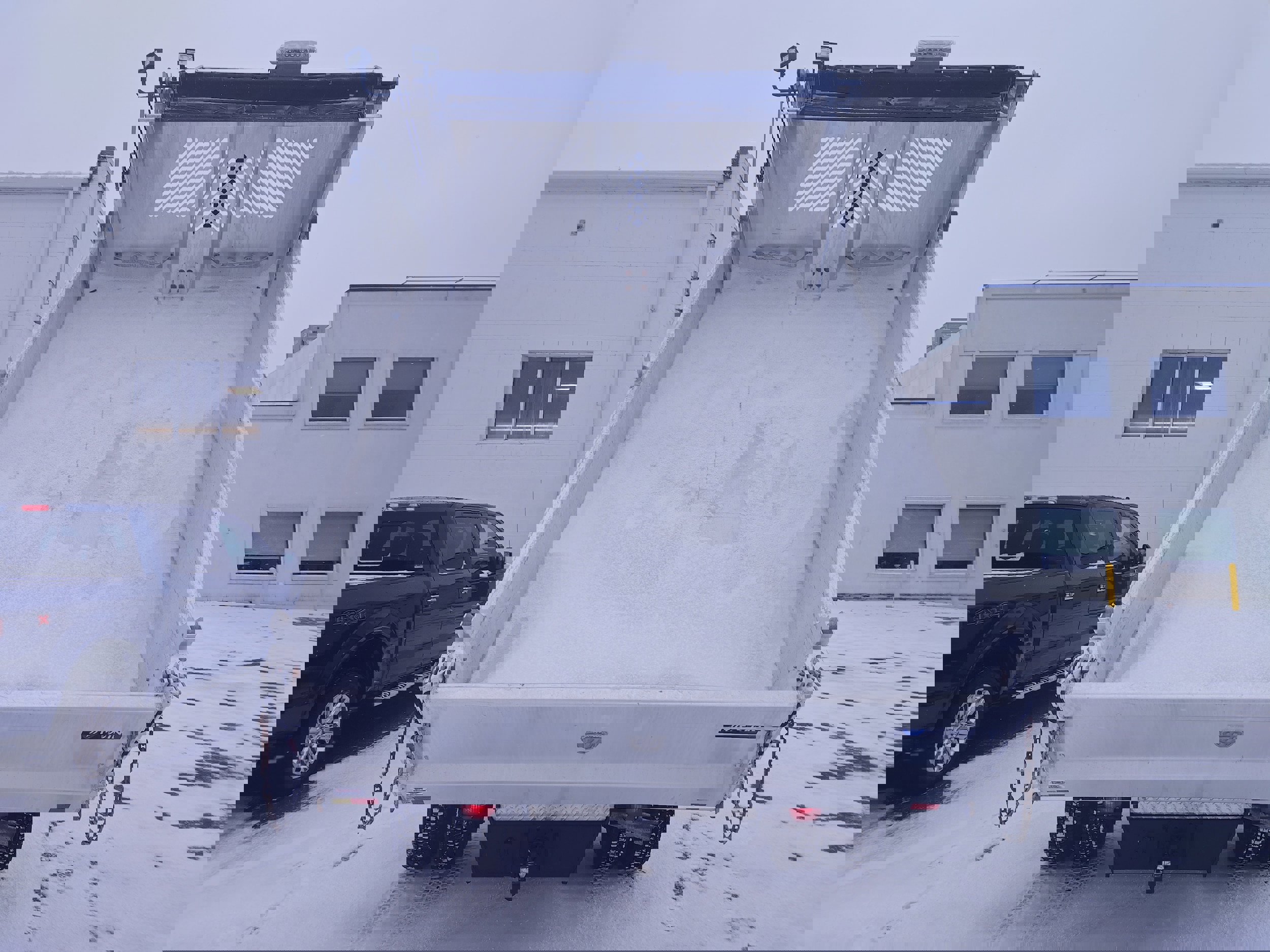 Used 2022 Ford F550 4x4 Regular Cab Super Duty image 5