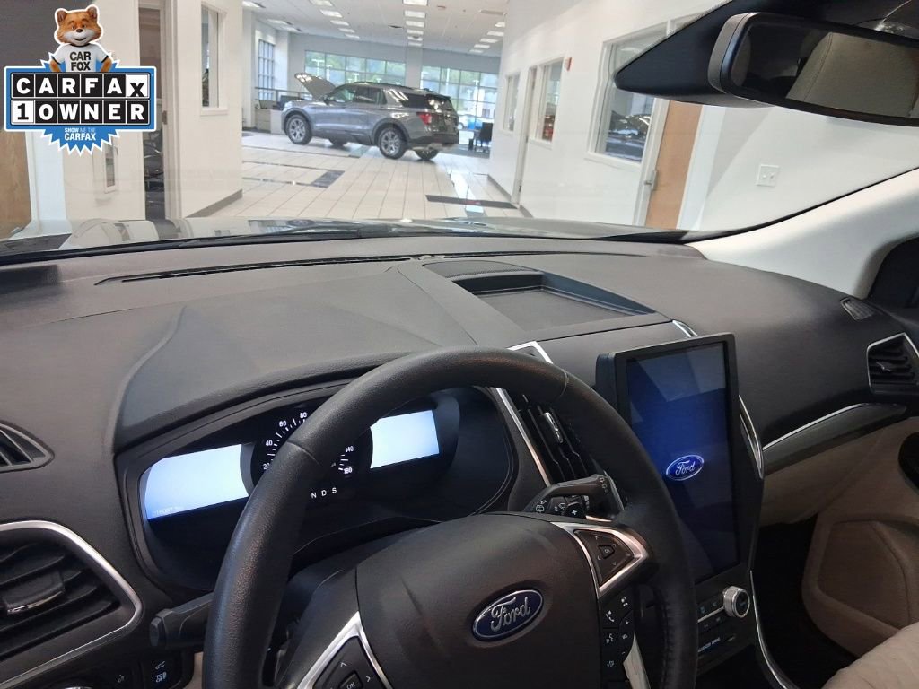 Used 2024 Ford Edge Titanium w/ Titanium Elite Package AWD/4WD image 2