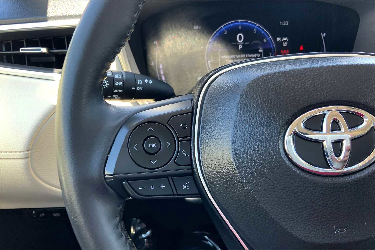 Certified 2024 Toyota Corolla Cross XLE image 20