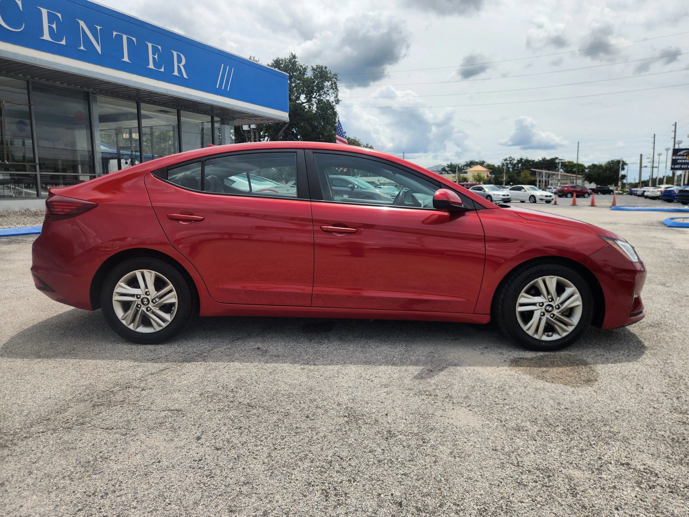Used 2019 Hyundai Elantra SEL FWD image 9