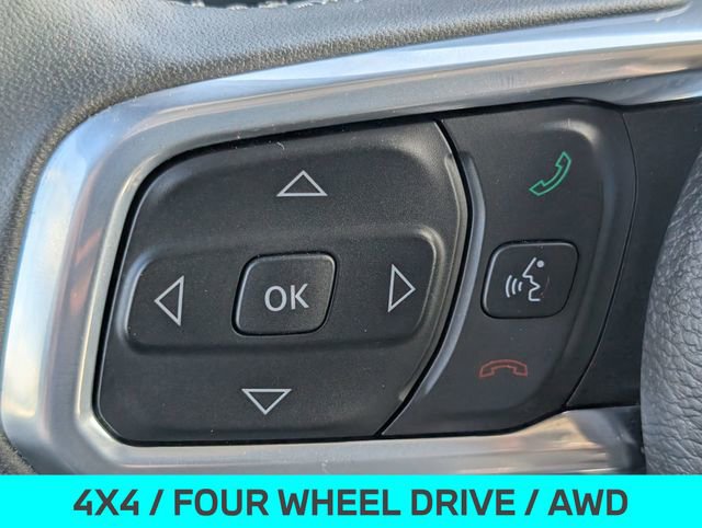 Used 2025 Jeep Wrangler Unlimited Sahara image 19