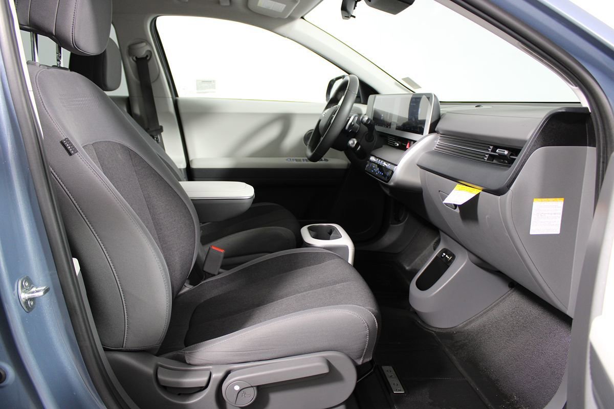 Used 2024 Hyundai Ioniq 5 SE image 9