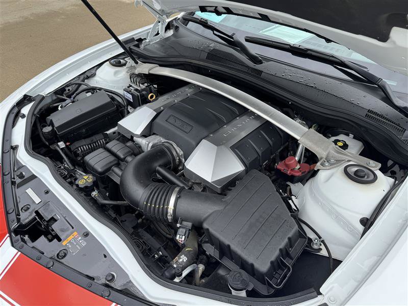 Used 2015 Chevrolet Camaro SS w/ RS Package RWD image 12
