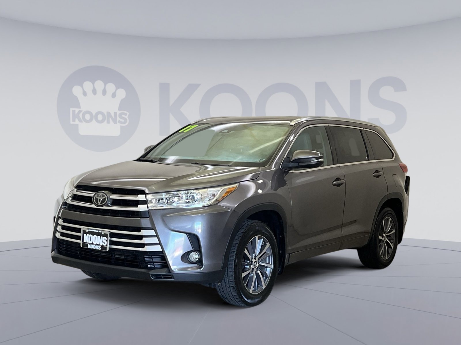 Used 2017 Toyota Highlander XLE