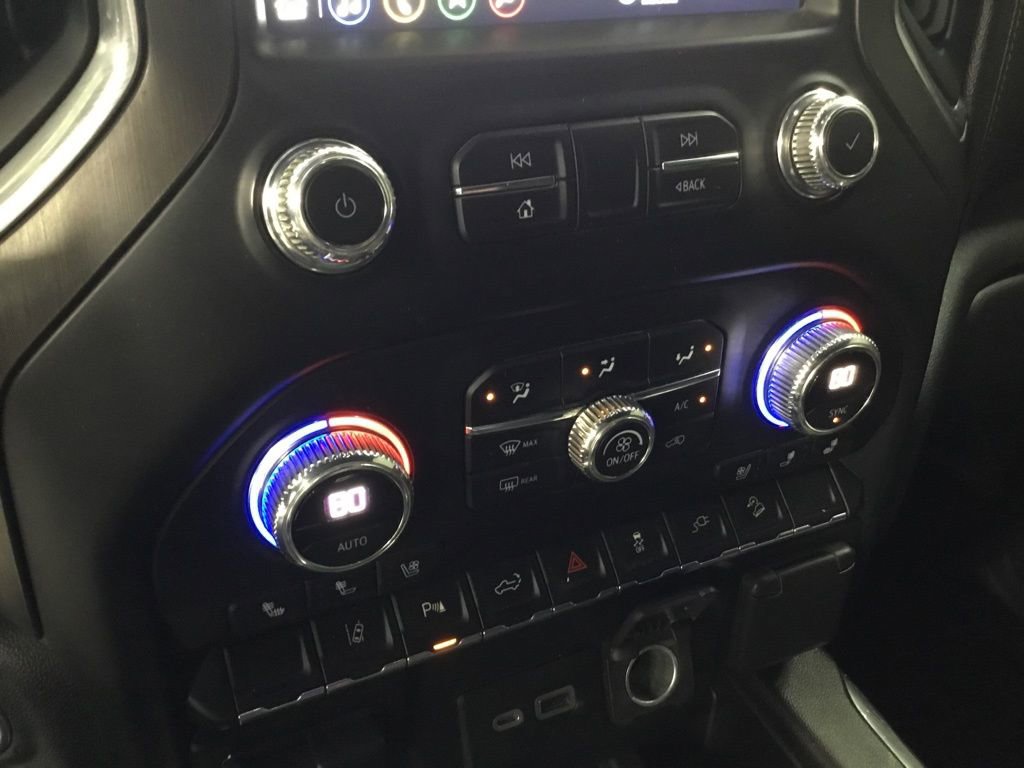 Used 2021 GMC Sierra 3500 AT4 w/ AT4 Preferred Package image 16