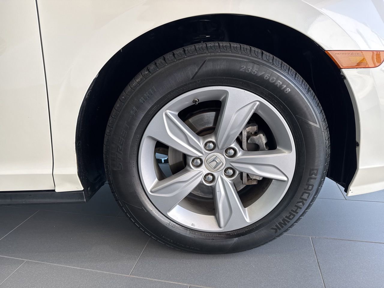 Used 2018 Honda Odyssey EX-L image 53