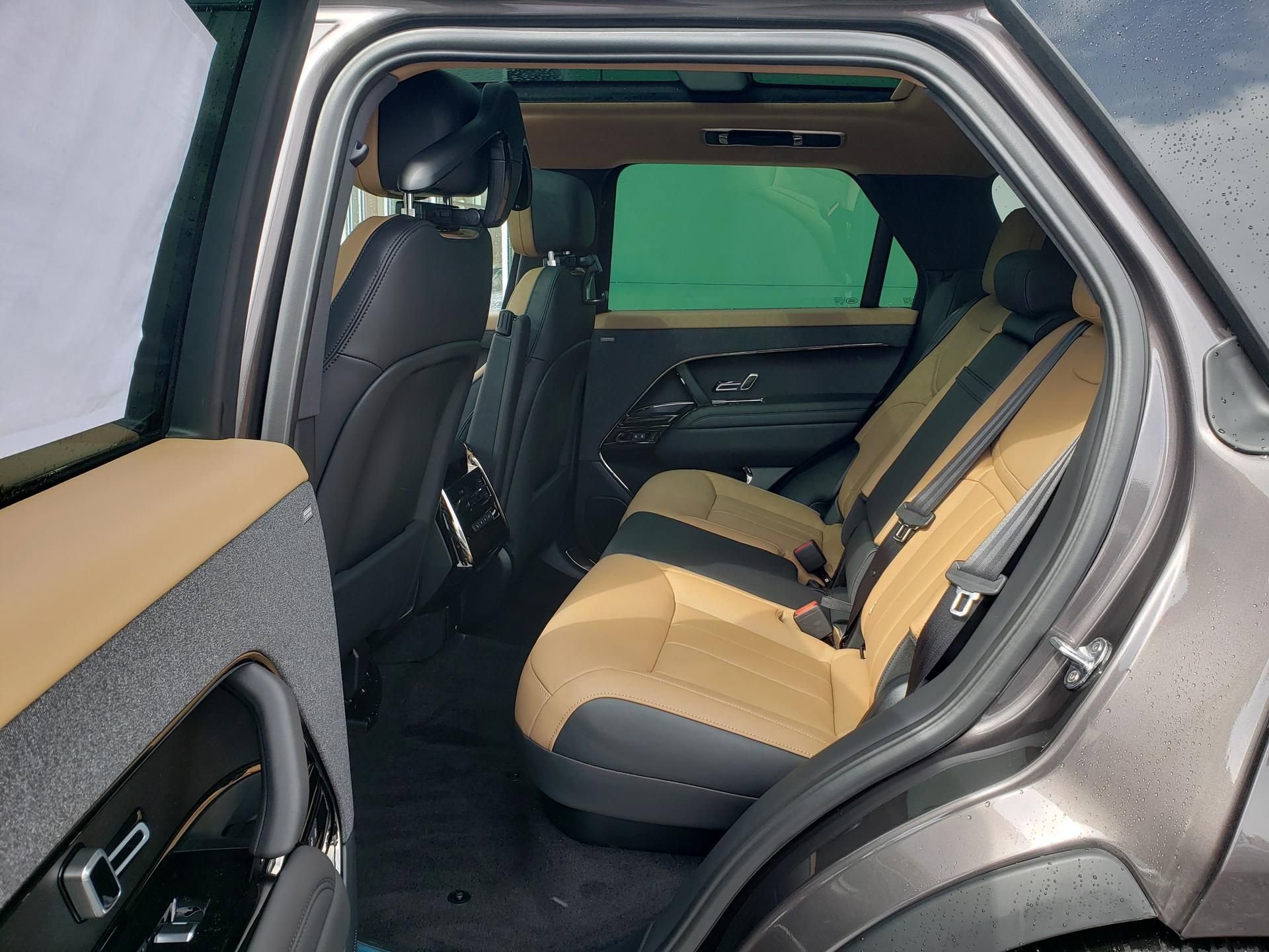 New 2026 Land Rover Range Rover Sport Dynamic SE image 11