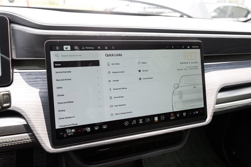 Used 2025 Rivian R1T Adventure AWD/4WD image 34