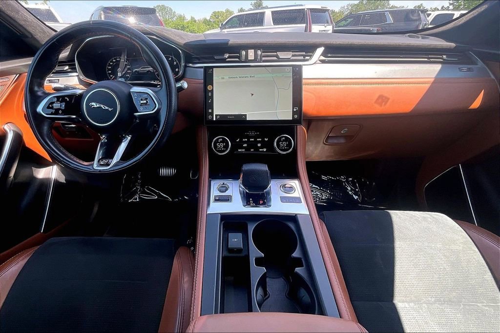 Used 2021 Jaguar F-PACE SVR AWD/4WD image 9