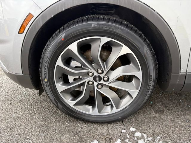 Used 2023 Lincoln Nautilus Reserve image 6