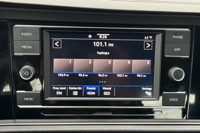 Certified 2023 Volkswagen Jetta Sport FWD image 17