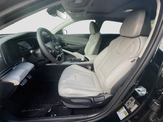 New 2026 Hyundai Elantra SEL Sport FWD image 21