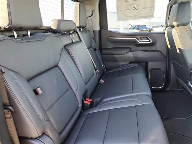 New 2026 GMC Sierra 1500 SLT image 22