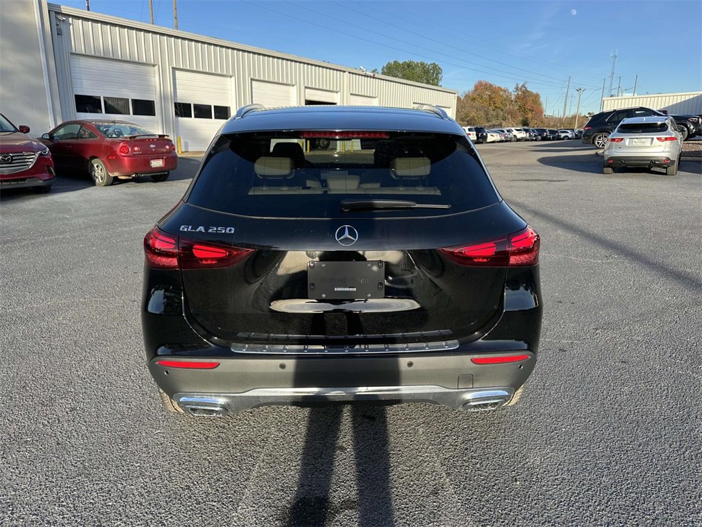 New 2025 Mercedes-Benz GLA 250 image 6