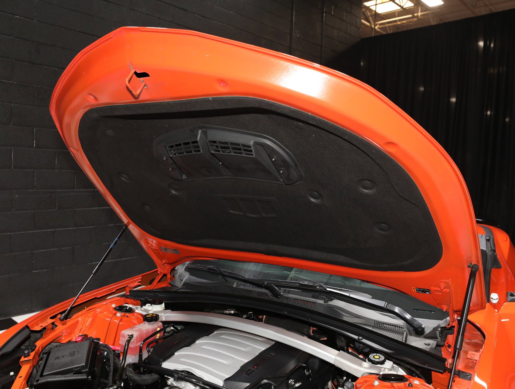 Used 2020 Chevrolet Camaro SS RWD image 88