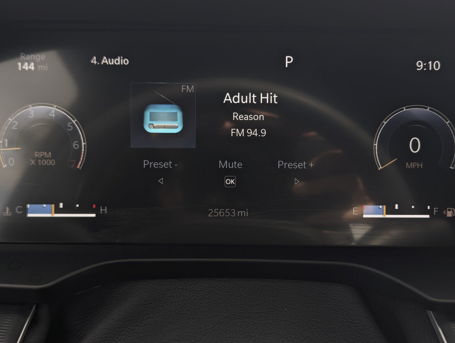 Certified 2023 Jeep Grand Cherokee Altitude AWD/4WD image 13