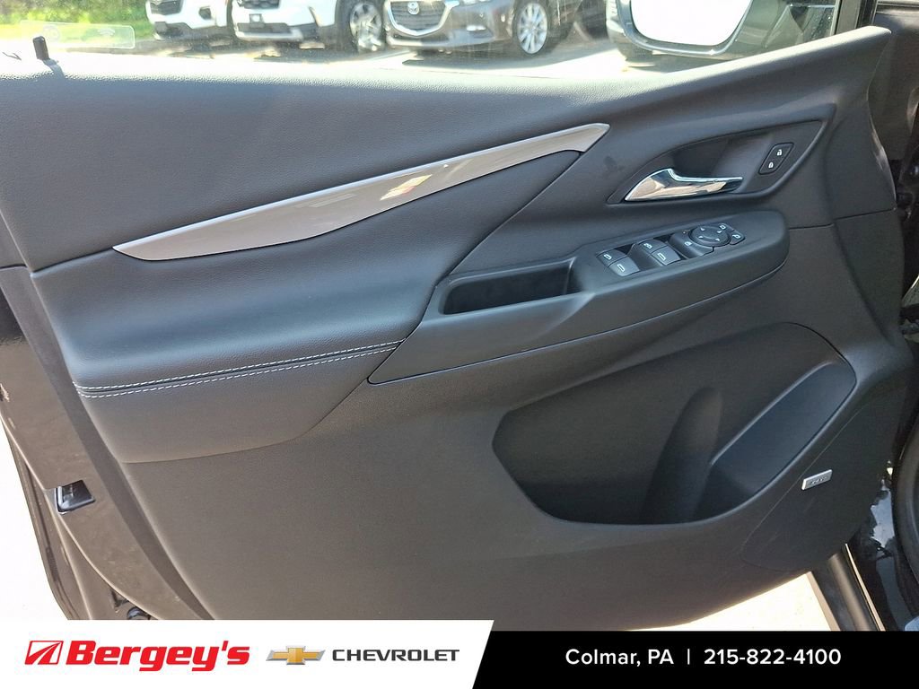 Used 2022 Chevrolet Bolt LT w/ Infotainment Package image 15