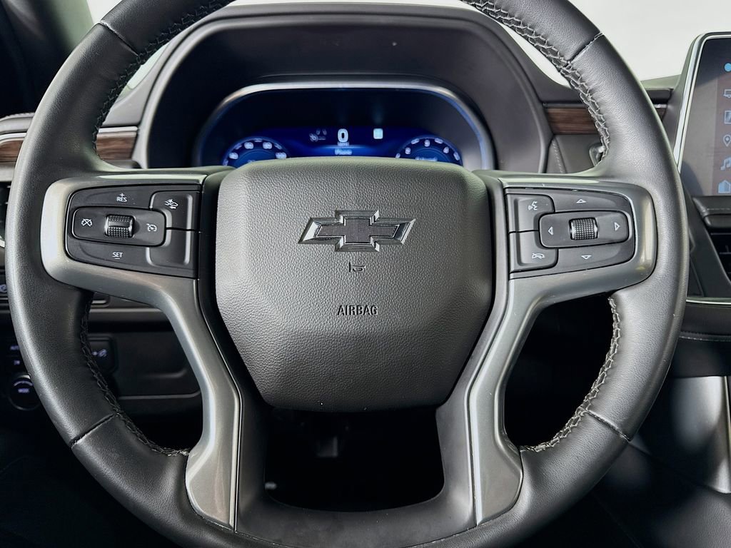 Used 2023 Chevrolet Suburban Z71 AWD/4WD image 45