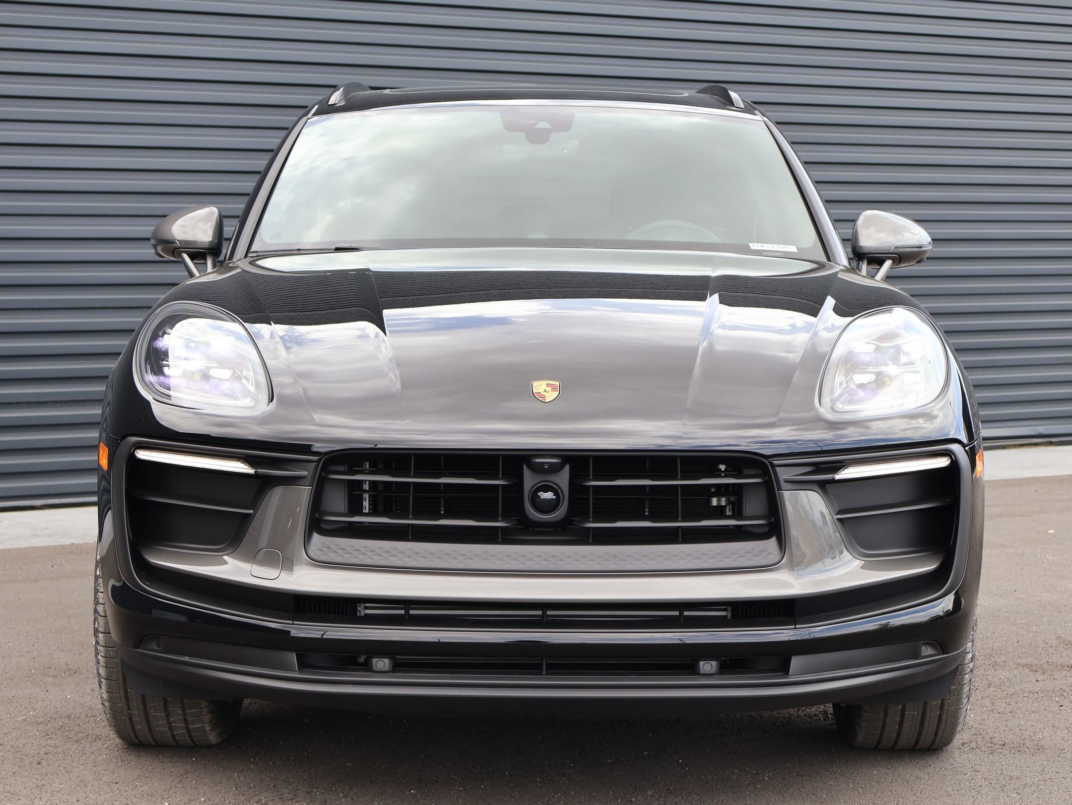 New 2026 Porsche Macan Turbo AWD/4WD image 6