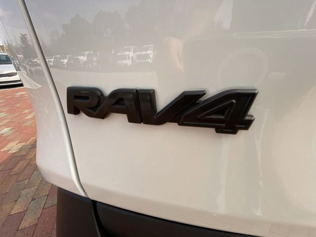Used 2022 Toyota RAV4 Limited AWD/4WD image 34