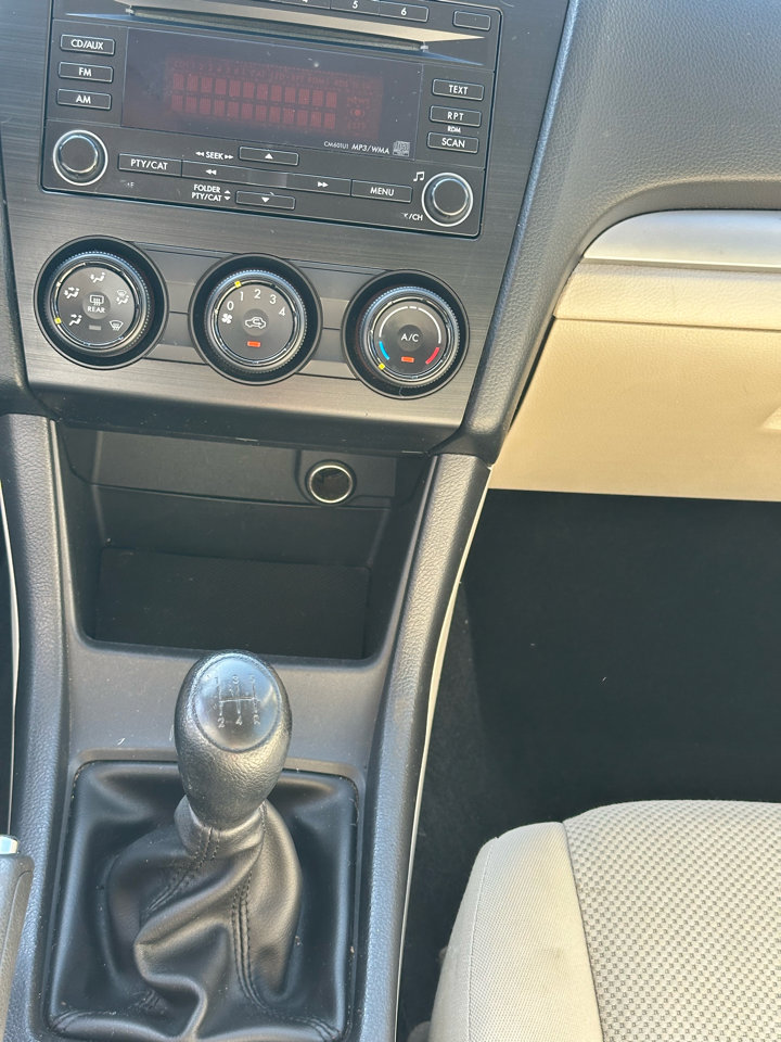 Used 2012 Subaru Impreza 2.0i image 13