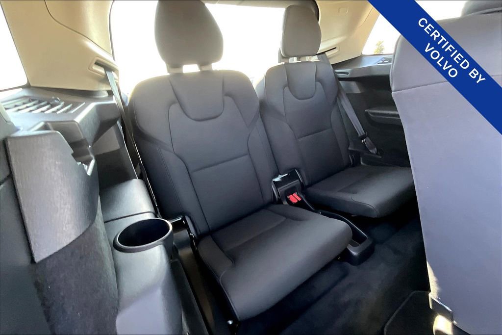 Certified 2025 Volvo XC90 B6 Plus image 37