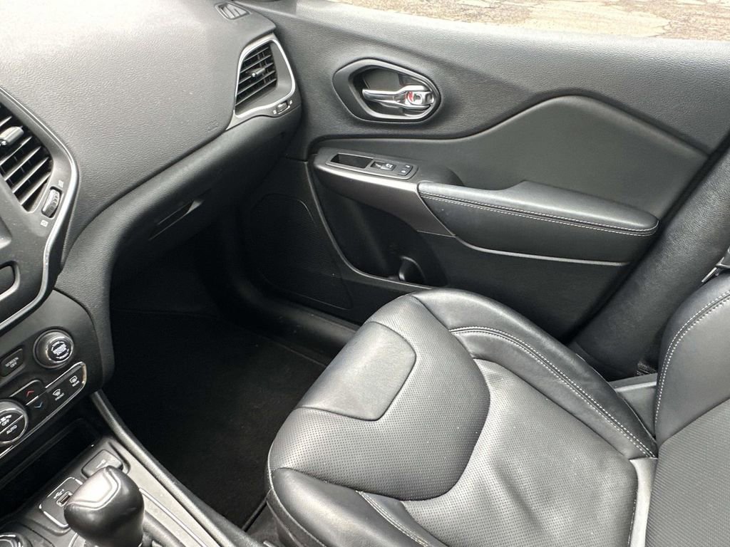 Used 2022 Jeep Cherokee Latitude Lux AWD/4WD image 31