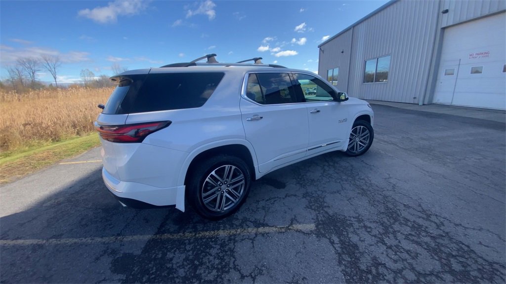 Certified 2022 Chevrolet Traverse High Country w/ LPO, Floor Liner Package image 8