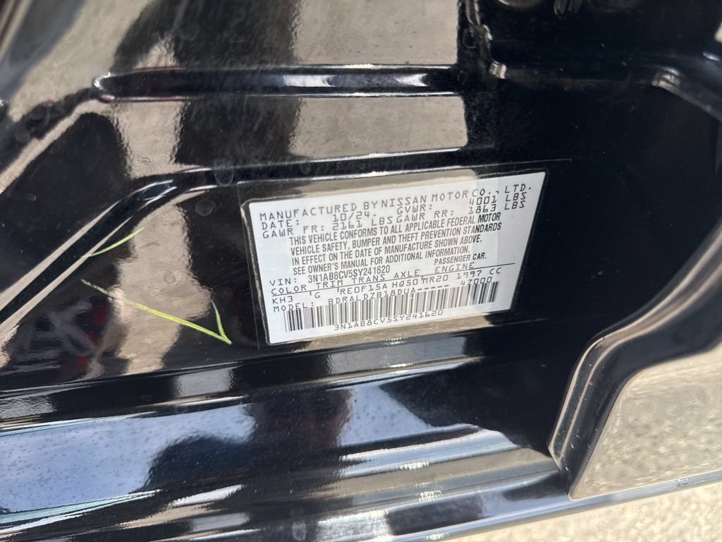 Used 2025 Nissan Sentra SV FWD image 31