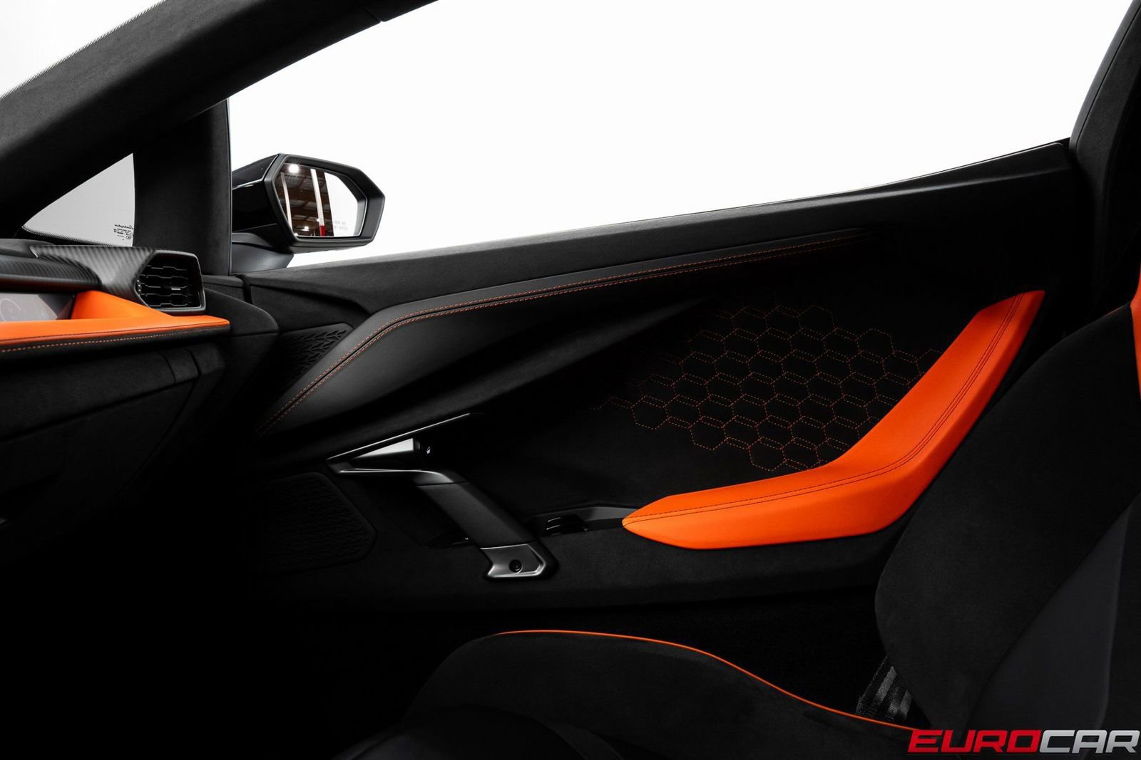 Used 2025 Lamborghini Revuelto AWD/4WD image 26