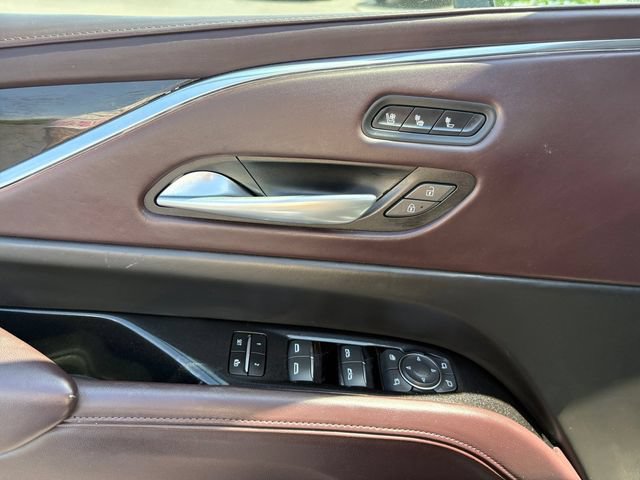 Certified 2023 Cadillac Escalade Sport Platinum w/ LPO, ONYX Package AWD/4WD image 25