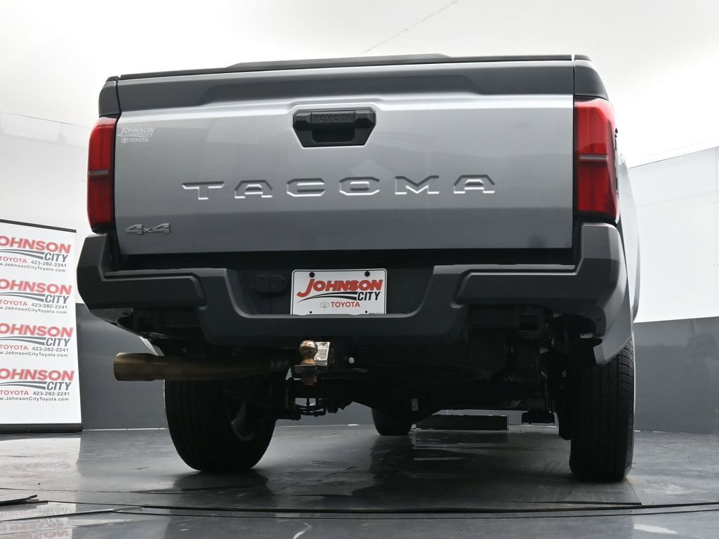 Used 2025 Toyota Tacoma SR image 39