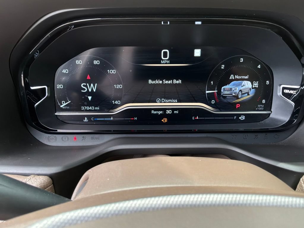Used 2022 GMC Yukon Denali AWD/4WD image 15