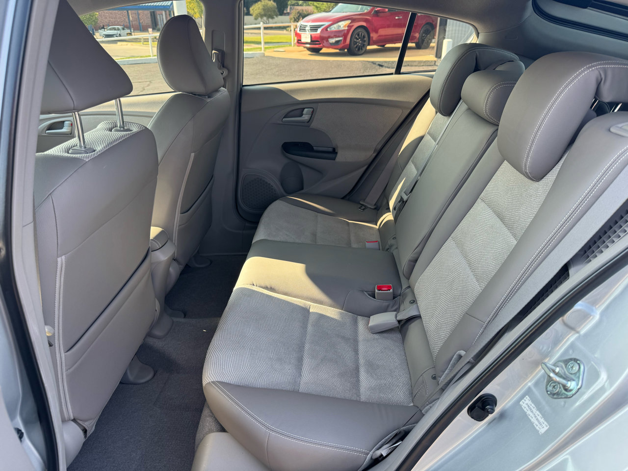 Used 2014 Honda Insight EX image 18