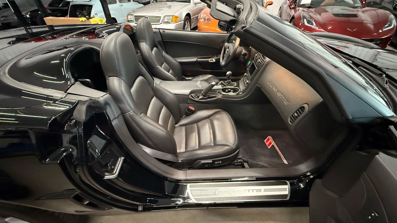 Used 2010 Chevrolet Corvette Grand Sport w/ Preferred Equipment Group RWD image 23