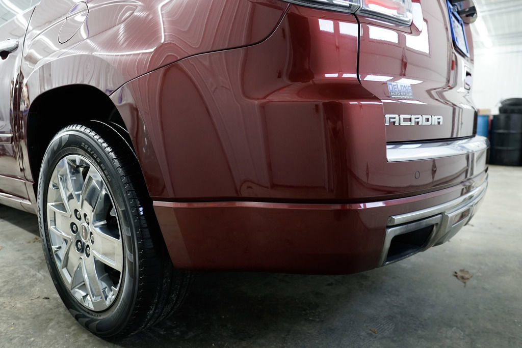 Used 2015 GMC Acadia Denali image 10