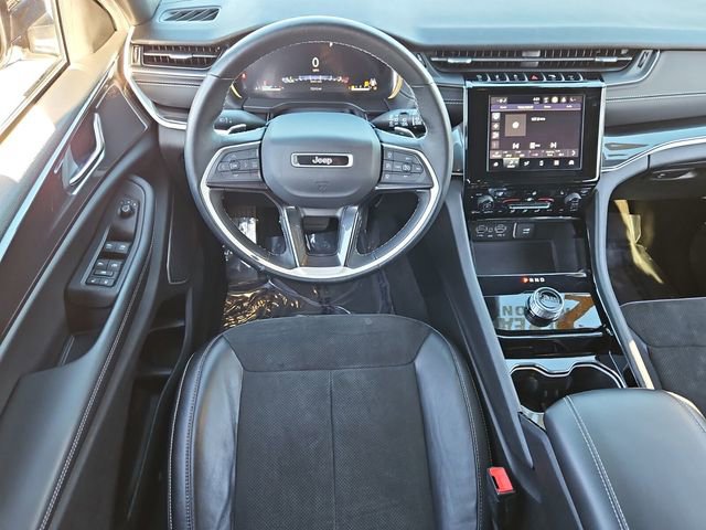 Used 2022 Jeep Grand Cherokee L Laredo image 15