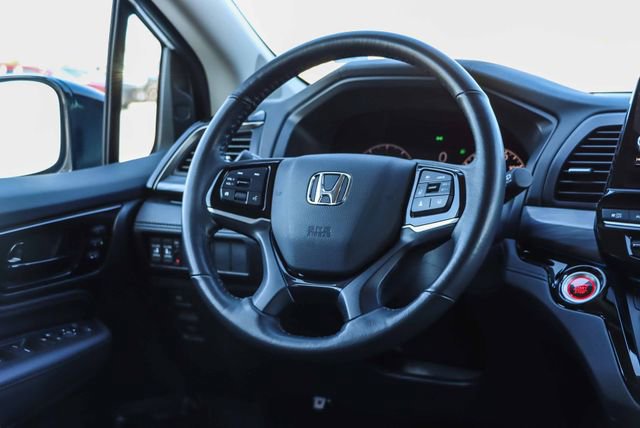 Used 2025 Honda Odyssey Elite image 17