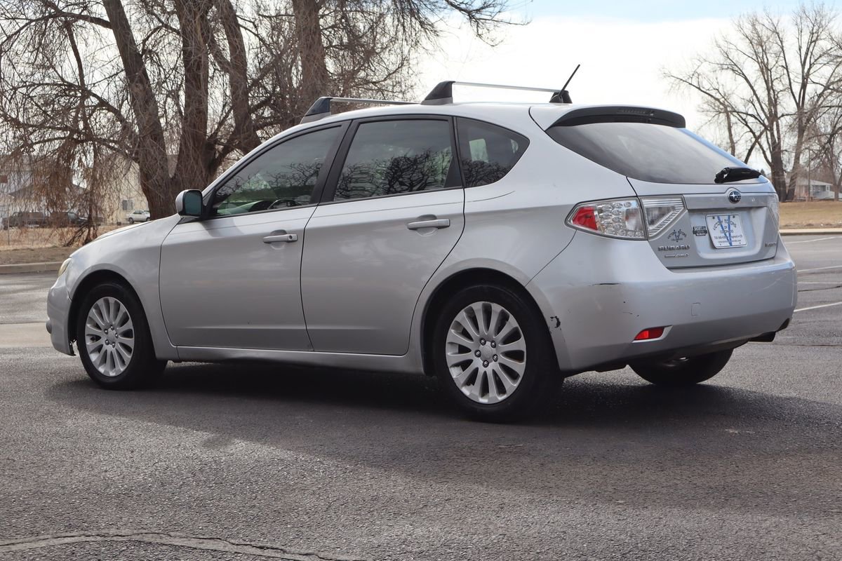 Used 2011 Subaru Impreza 2.5i Premium w/ PWR Moonroof Value Pkg image 7