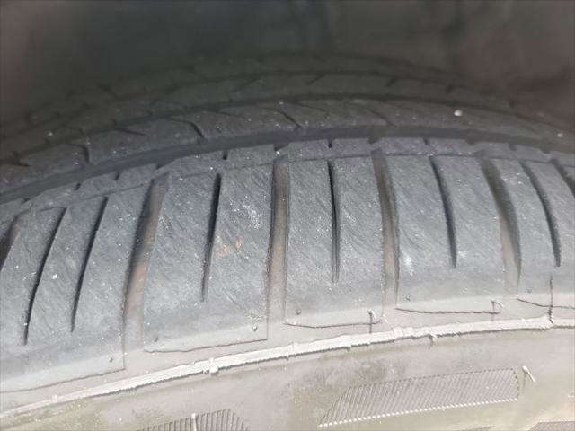 Certified 2018 Toyota C-HR XLE FWD image 33